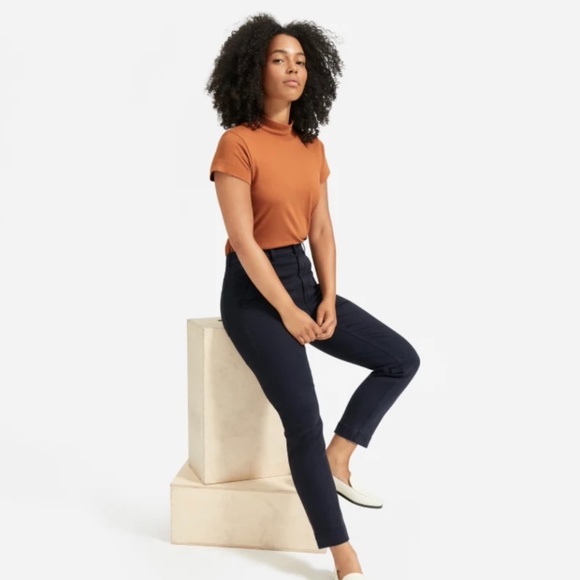 Everlane - Slim Leg Crop - Picture 2 of 6